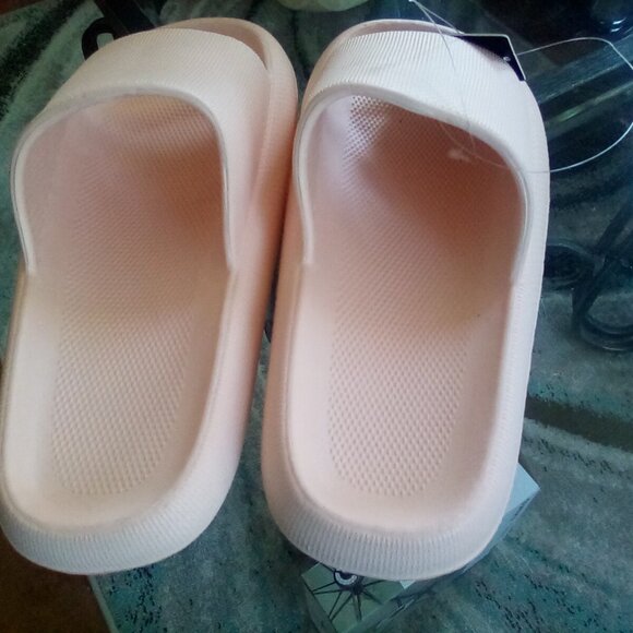 💞Comfort Fun shoes size 10💞 Peach Color💞 - Picture 2 of 4